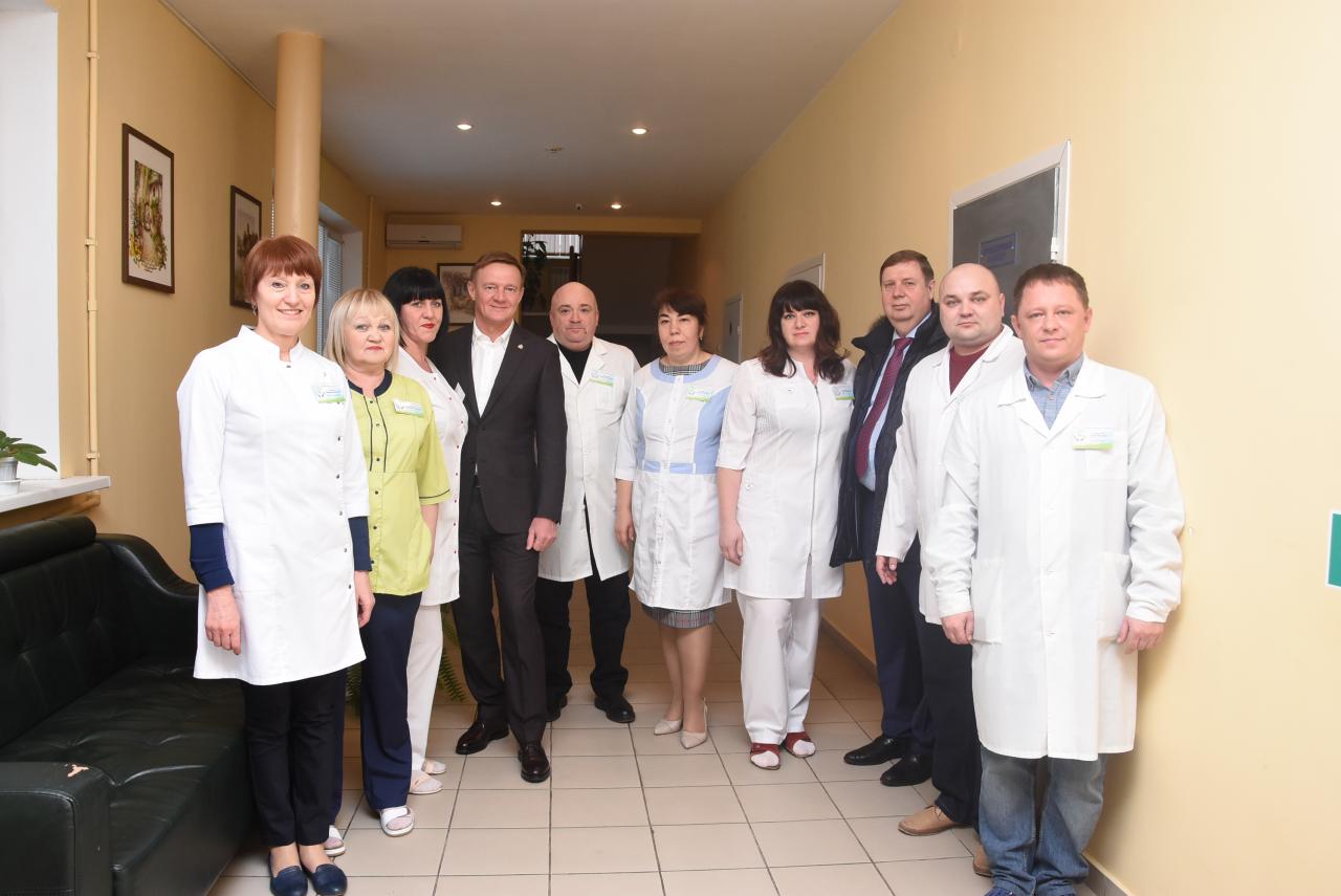 Посещение клиники временно исполняющим обязанности губернатора Курской области Романом Старовойт